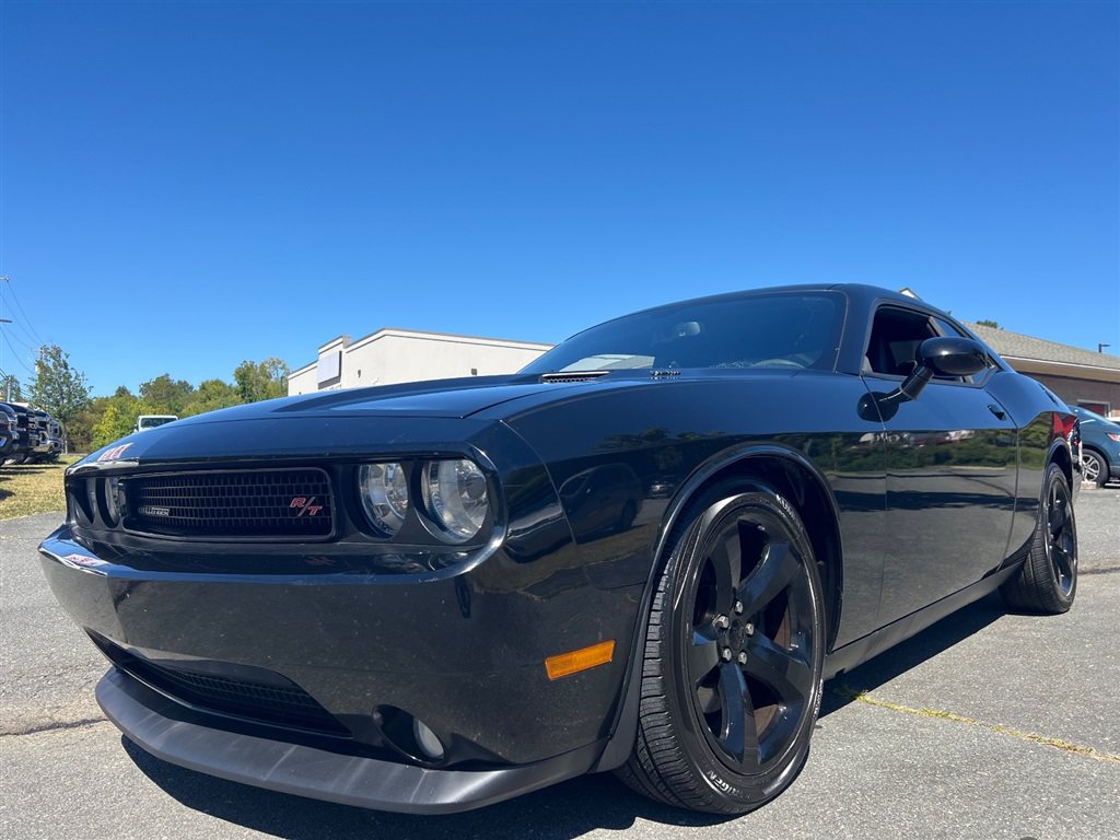 Used 2014 Dodge Challenger R/T Plus RWD image 11