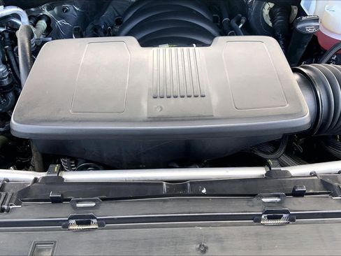 Used 2025 GMC Yukon XL Denali AWD/4WD image 32