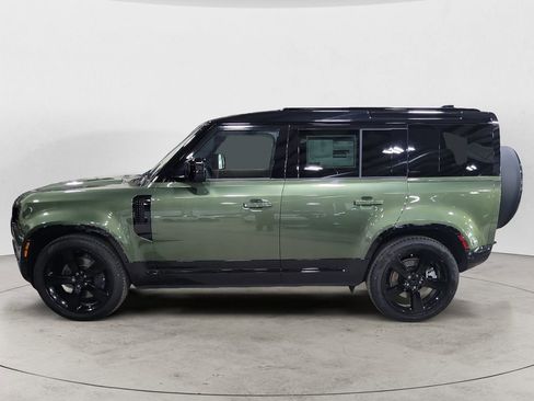 New 2026 Land Rover Defender 110 X-Dynamic SE AWD/4WD image 2