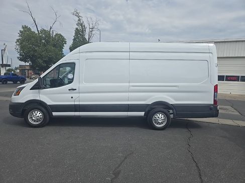 Used 2025 Ford Transit 250 148 High Roof Extended AWD image 8