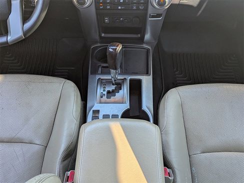 Used 2015 Toyota 4Runner Limited image 21