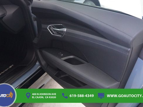 Used 2022 Audi e-tron GT Premium Plus AWD/4WD image 17