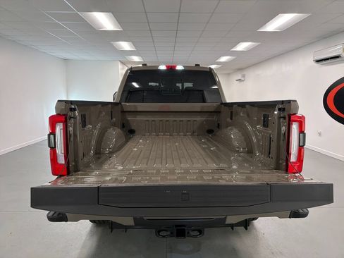 New 2026 Ford F250 4x4 Crew Cab Super Duty image 8