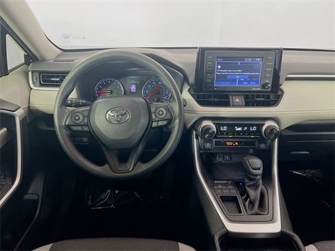 Used 2020 Toyota RAV4 XLE image 21