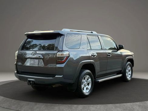 Used 2016 Toyota 4Runner SR5 image 4