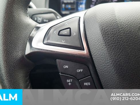 Used 2024 Ford Edge SEL image 30