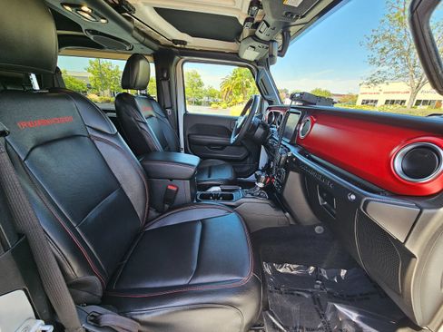 Used 2023 Jeep Wrangler Rubicon AWD/4WD image 32