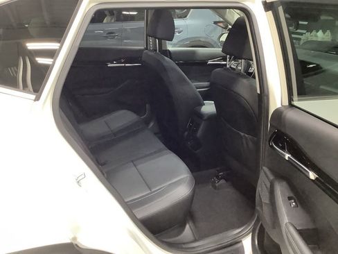 Certified 2024 Kia Seltos EX AWD/4WD image 20