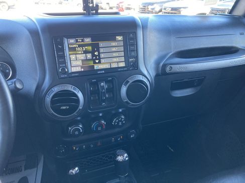 Used 2016 Jeep Wrangler Unlimited Sport image 19