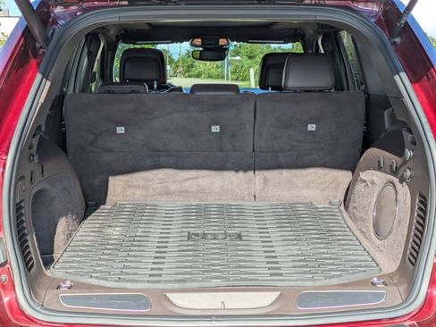 Certified 2019 Jeep Grand Cherokee Overland RWD image 10