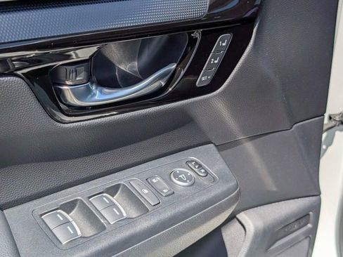Used 2025 Honda CR-V EX-L image 14