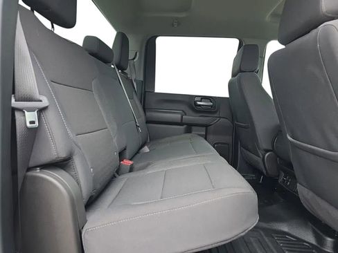 Used 2025 GMC Sierra 2500 Pro w/ Convenience Package image 17