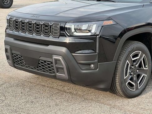 New 2026 Jeep Cherokee Laredo AWD/4WD image 7