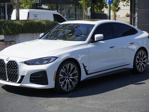 Used 2022 BMW 430i Gran Coupe w/ M Sport Package image 2