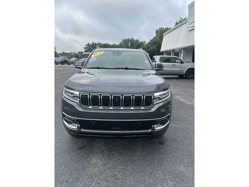 Used 2022 Jeep Wagoneer Series I w/ Convenience Group I AWD/4WD image 5