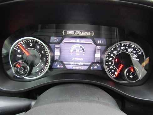 Used 2019 RAM 1500 Big Horn AWD/4WD image 24