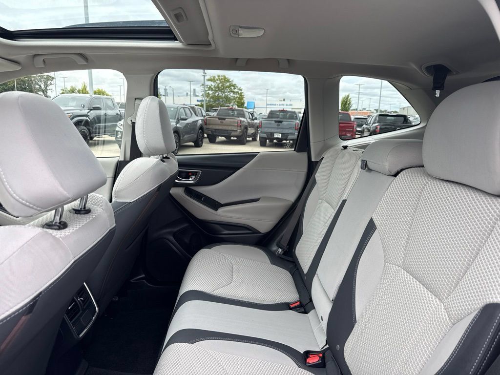 Used 2019 Subaru Forester Premium w/ Popular Package #1 AWD/4WD image 31