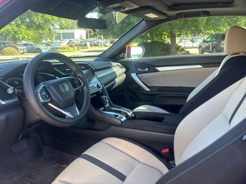 Used 2018 Honda Civic EX-T image 5