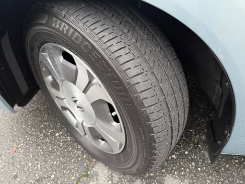 Used 2012 Honda Civic Hybrid Sedan image 19