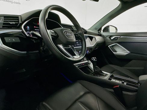 Used 2023 Audi Q3 2.0T Premium Plus image 7