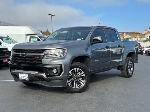 Used 2022 Chevrolet Colorado Z71 image 2