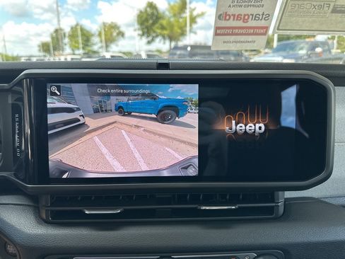 New 2025 Jeep Gladiator Sport image 69