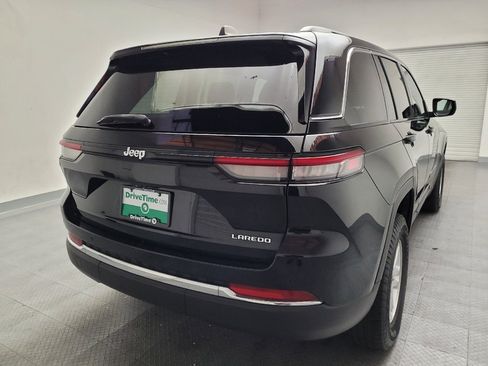 Used 2023 Jeep Grand Cherokee Laredo RWD image 7