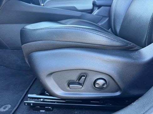 Used 2025 Jeep Compass Limited image 6