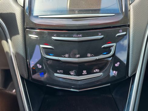 Used 2019 Cadillac XTS Premium Luxury FWD image 17