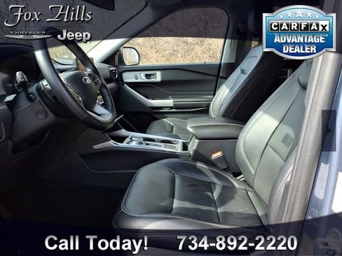 Used 2021 Ford Explorer Limited w/ Equipment Group 301A RWD image 16