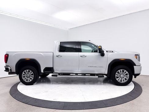 Used 2020 GMC Sierra 2500 Denali w/ Denali Ultimate Package image 39