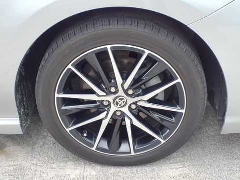 Used 2021 Toyota Camry SE image 13