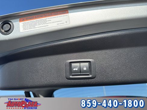 Used 2024 Mitsubishi Outlander SE Black Edition image 40