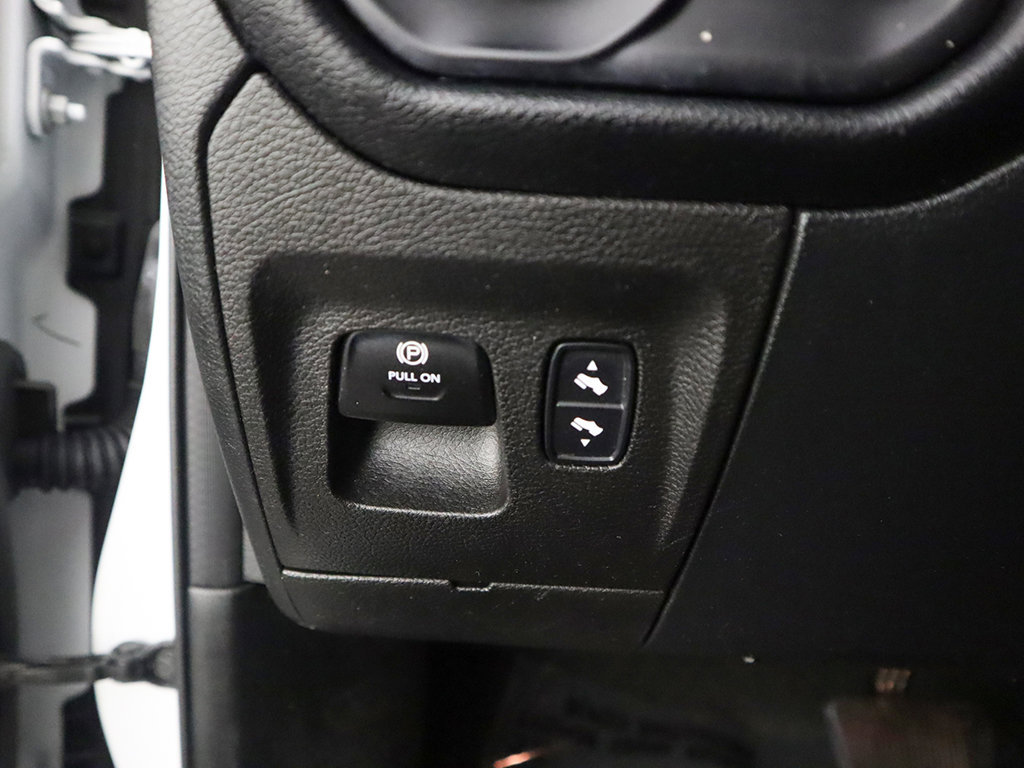 Used 2022 RAM 1500 Big Horn AWD/4WD image 36