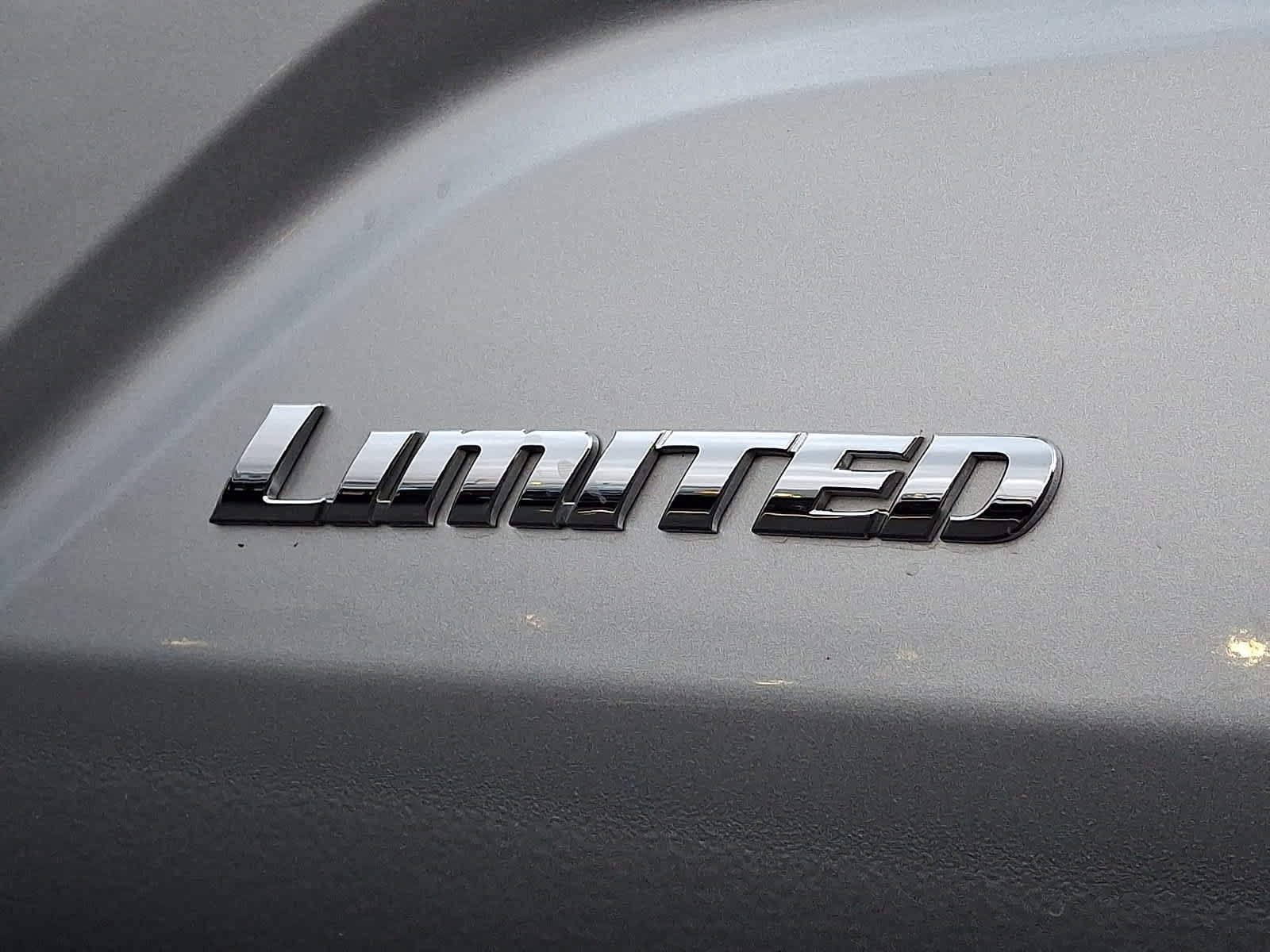 Used 2024 Toyota Tacoma Limited w/ Limited Package (LT) AWD/4WD image 35
