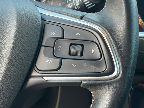 Certified 2023 Buick Encore GX Select w/ Sport Touring Package FWD image 22