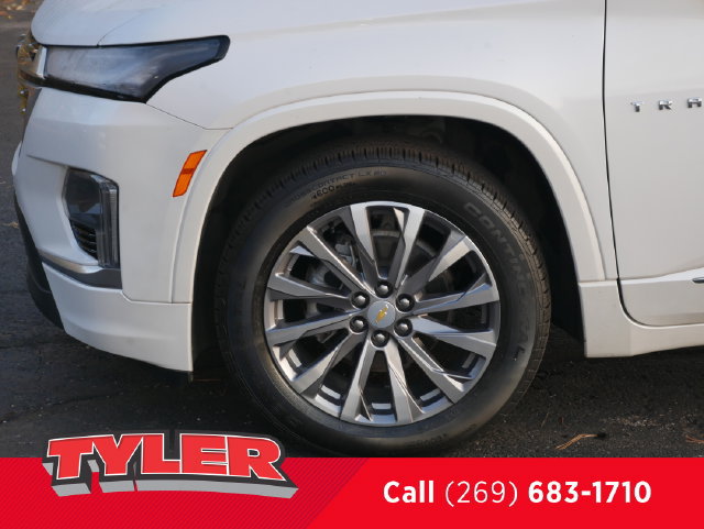 Used 2023 Chevrolet Traverse Premier w/ LPO, Floor Liner Package FWD image 47