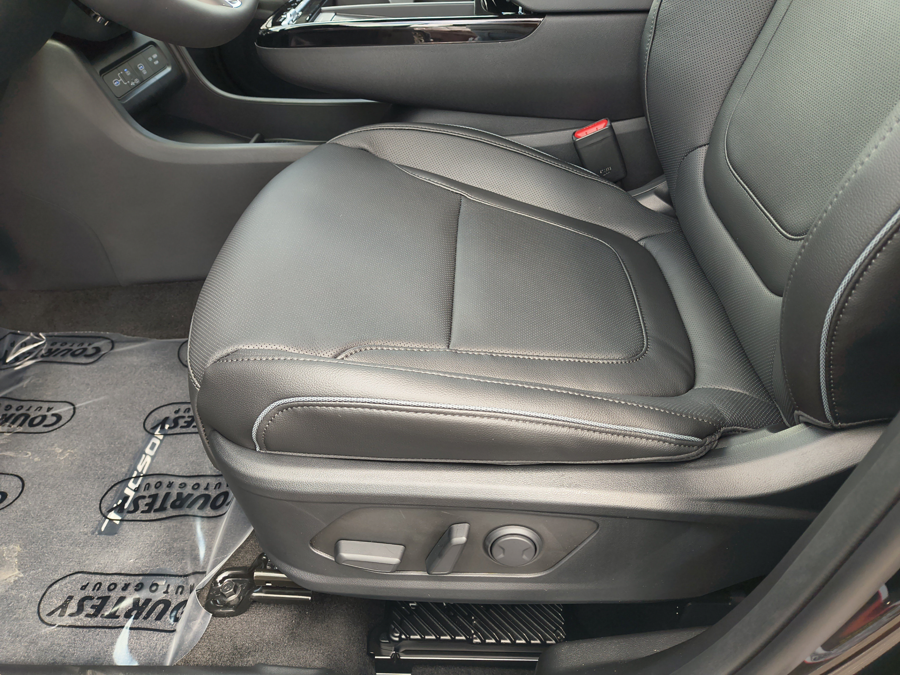 New 2026 Hyundai Tucson Limited FWD image 22