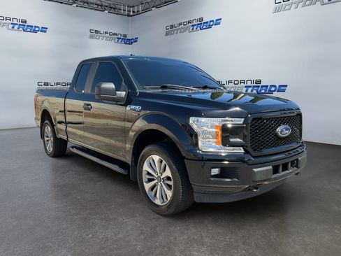 Used 2018 Ford F150 XL w/ Equipment Group 101A Mid AWD/4WD image 3