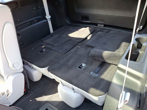 Used 2023 Kia Sorento SX image 12