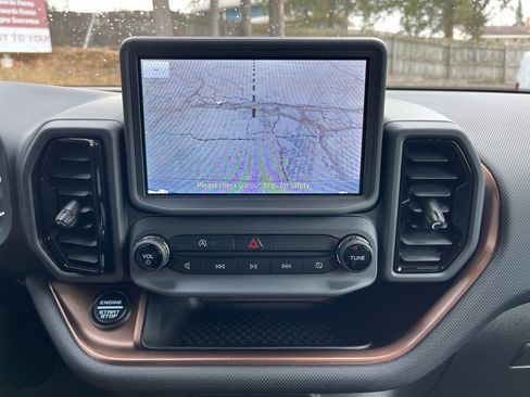 Used 2024 Ford Bronco Sport Outer Banks w/ Tech Package image 24