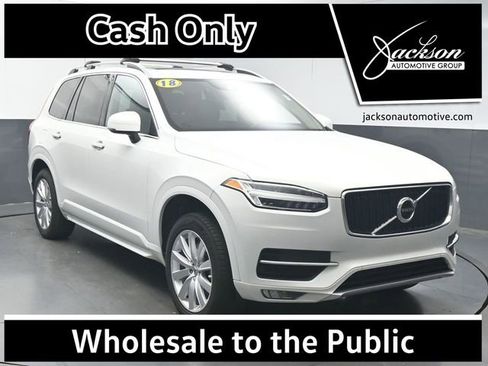 Used 2018 Volvo XC90 T5 Momentum FWD image 1