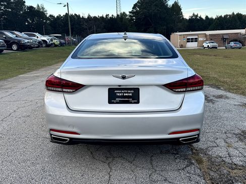 Used 2017 Genesis G80 3.8 RWD image 7