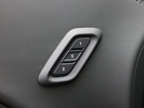 Used 2022 Dodge Challenger R/T Scat Pack RWD image 30