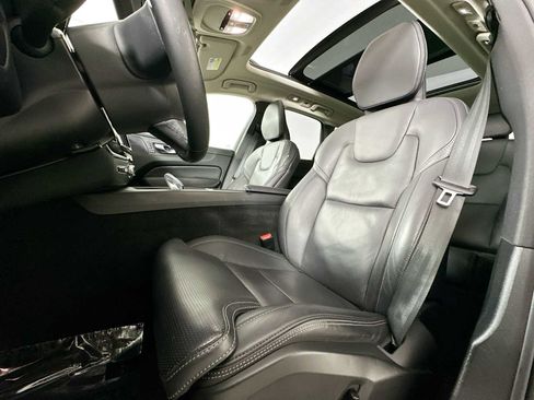 Used 2022 Volvo XC60 B6 Inscription w/ Advanced Package image 19