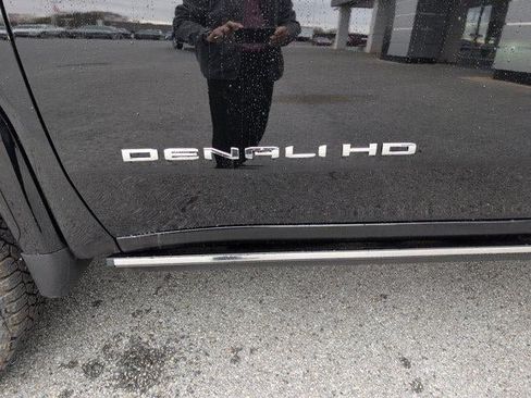 New 2026 GMC Sierra 2500 Denali w/ Denali Reserve Package AWD/4WD image 4