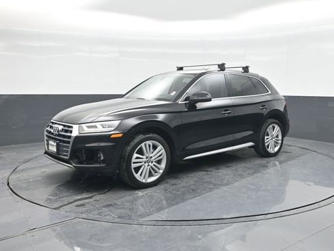 Used 2019 Audi Q5 Prestige w/ Prestige Package image 1