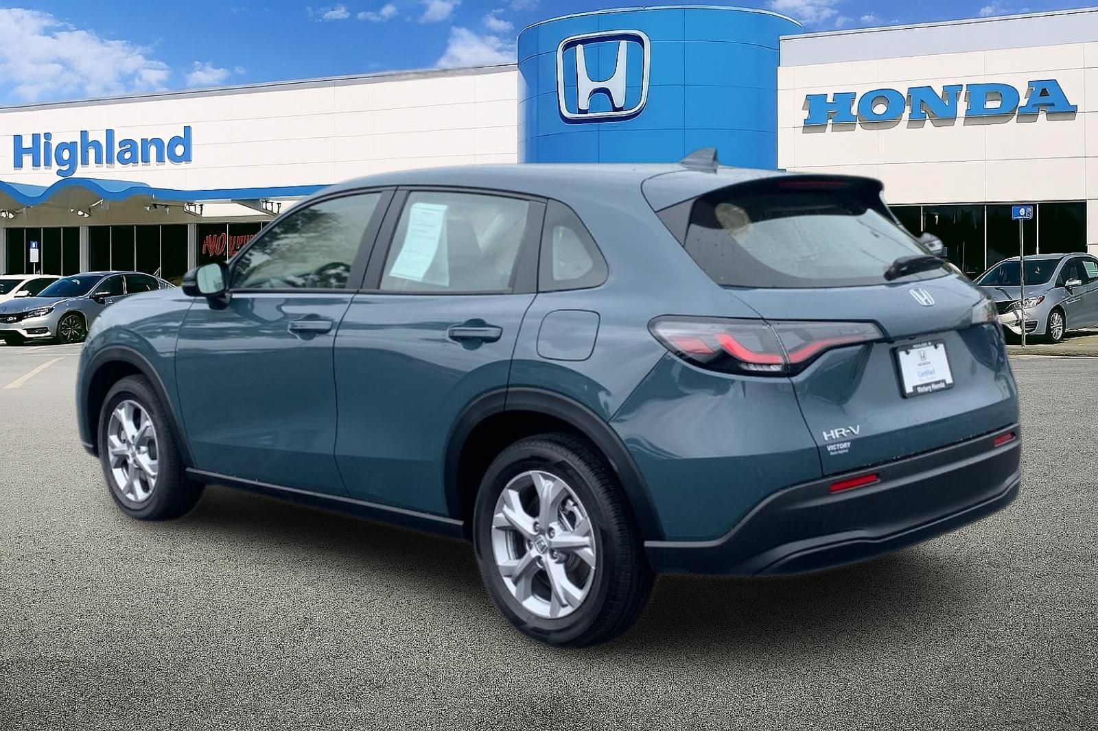 Used 2025 Honda HR-V LX image 3
