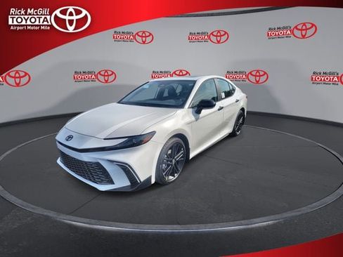 New 2026 Toyota Camry Hybrid AWD/4WD image 4