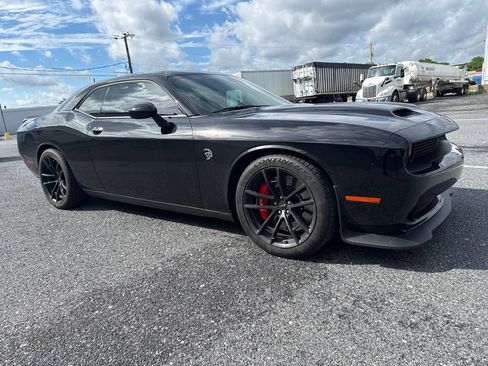 Used 2023 Dodge Challenger SRT Hellcat RWD image 12